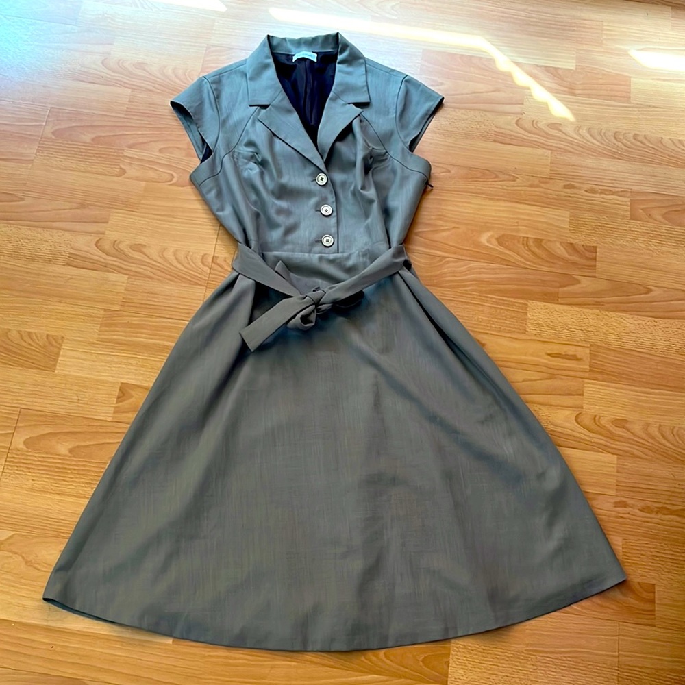 Elegant Gray Women's Dress